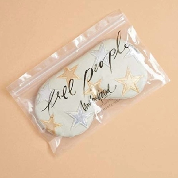 Limited Edition Free People x Understated Vegan Leather Travel Eye Mask - Picture 4 of 7